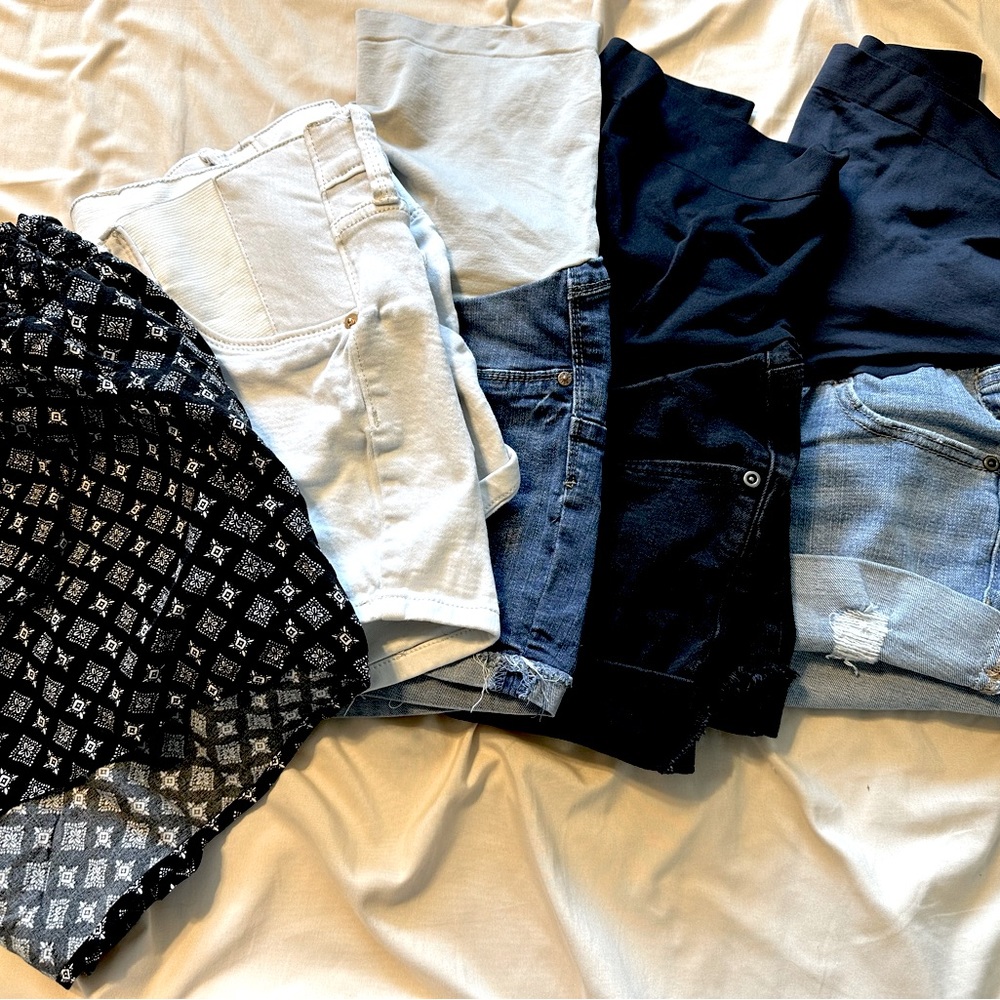 Maternity clothes